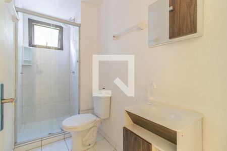 Banheiro de apartamento à venda com 1 quarto, 45m² em Nonoai, Porto Alegre