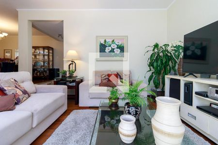 Sala de casa à venda com 4 quartos, 232m² em Vila Cordeiro, São Paulo
