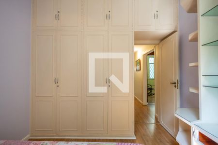 Quarto 1 de apartamento para alugar com 3 quartos, 70m² em Grajaú, Rio de Janeiro