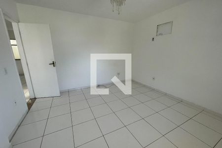 Quarto de casa para alugar com 3 quartos, 120m² em Bar Cavalheiros, Duque de Caxias