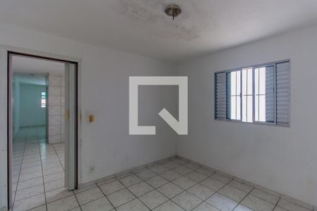 Quarto 1 de casa para alugar com 2 quartos, 80m² em Vila Bancaria, São Paulo