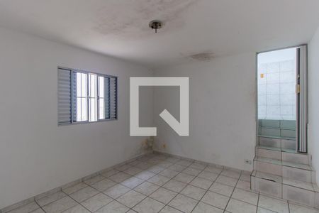 Quarto 1 de casa para alugar com 2 quartos, 80m² em Vila Bancaria, São Paulo