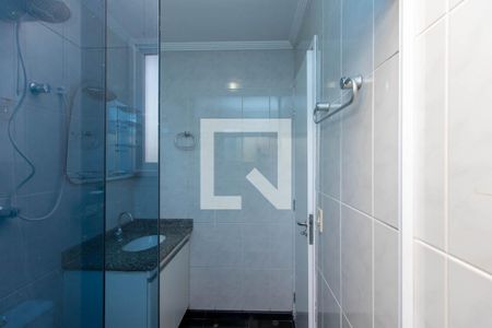 Banheiro de casa de condomínio para alugar com 2 quartos, 80m² em Vila Nova Mazzei, São Paulo