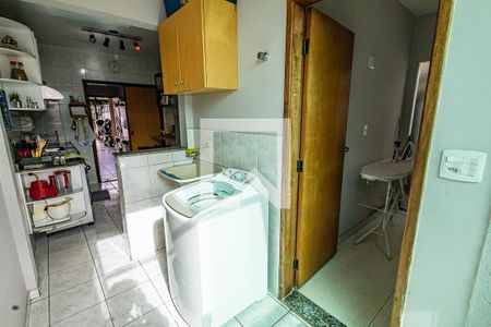 Area de serviço de casa para alugar com 3 quartos, 130m² em Santa Amelia, Belo Horizonte