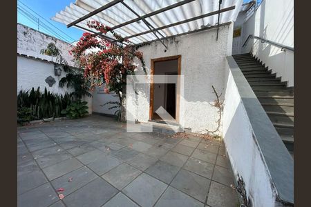 Casa à venda com 5 quartos, 340m² em Serra, Belo Horizonte