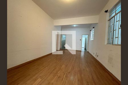 Casa à venda com 5 quartos, 340m² em Serra, Belo Horizonte