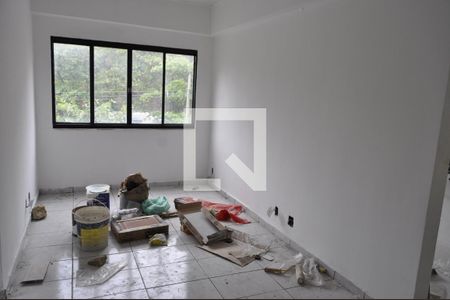 Sala de apartamento para alugar com 2 quartos, 42m² em Del Castilho, Rio de Janeiro
