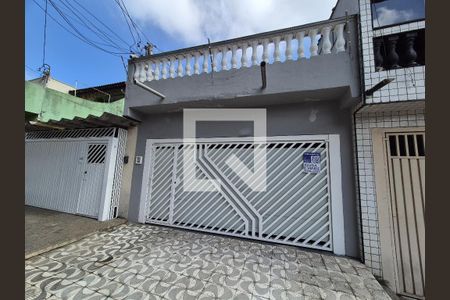 Fachada de casa à venda com 3 quartos, 186m² em Jardim Utinga, Santo André