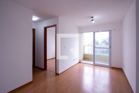 Sala de apartamento para alugar com 2 quartos, 50m² em Jardim Fluminense, São Gonçalo