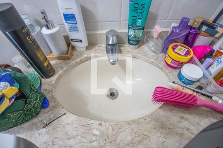 Banheiro social de apartamento para alugar com 3 quartos, 94m² em Parque Sete de Setembro, Diadema