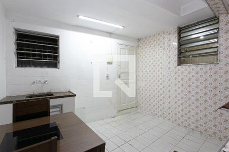 Sala / Cozinha de casa para alugar com 1 quarto, 37m² em Vila Formosa, São Paulo