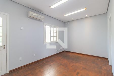 Suíte 8 de casa à venda com 8 quartos, 240m² em Centro Histórico, Porto Alegre