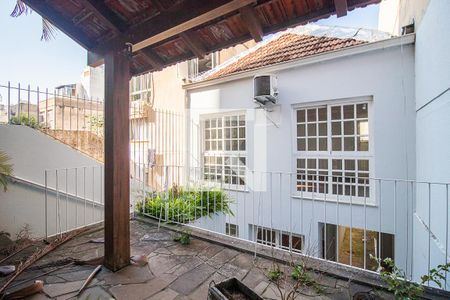 Quintal de casa à venda com 8 quartos, 240m² em Centro Histórico, Porto Alegre