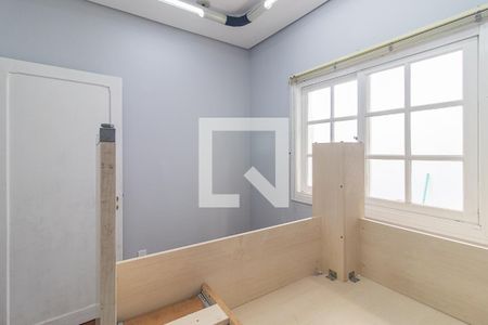 Quarto 4 de casa à venda com 8 quartos, 240m² em Centro Histórico, Porto Alegre