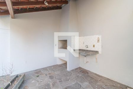 Quintal de casa à venda com 8 quartos, 240m² em Centro Histórico, Porto Alegre