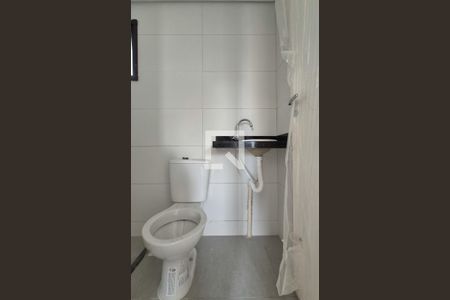 Banheiro de apartamento à venda com 2 quartos, 80m² em Vila Progresso, Santo André