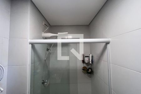 Banheiro de apartamento para alugar com 2 quartos, 65m² em Macuco, Santos
