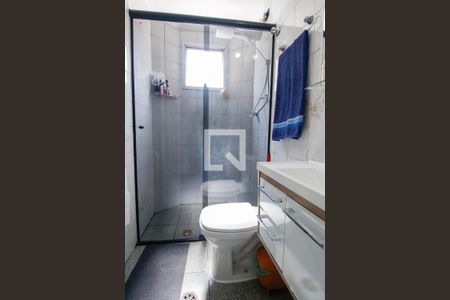Banheiro de apartamento à venda com 2 quartos, 60m² em Vila Pirajussara, São Paulo