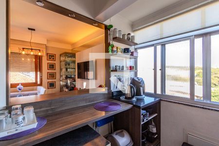 Cozinha de apartamento à venda com 2 quartos, 140m² em Santana, Porto Alegre
