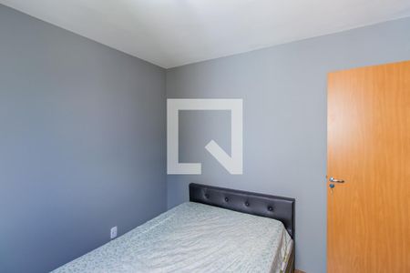Quarto 1 de apartamento para alugar com 2 quartos, 38m² em Jardim Caiapia, Cotia