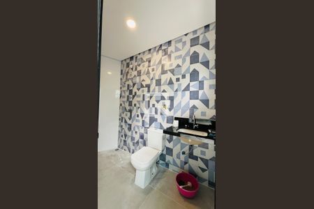 Banheiro 2 de casa à venda com 3 quartos, 268m² em Vila Rosalia, Guarulhos