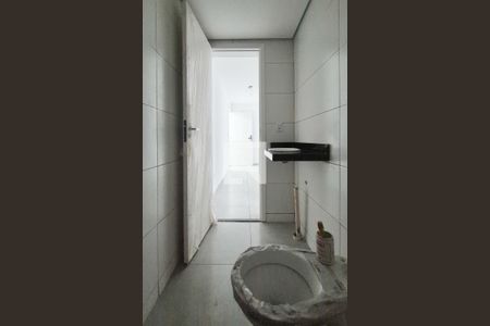 Banheiro de apartamento à venda com 2 quartos, 42m² em Vila Progresso, Santo André