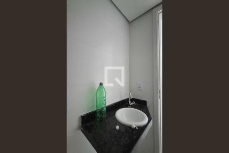 Banheiro de apartamento à venda com 2 quartos, 42m² em Vila Progresso, Santo André
