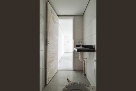 Banheiro de apartamento à venda com 2 quartos, 85m² em Vila Progresso, Santo André