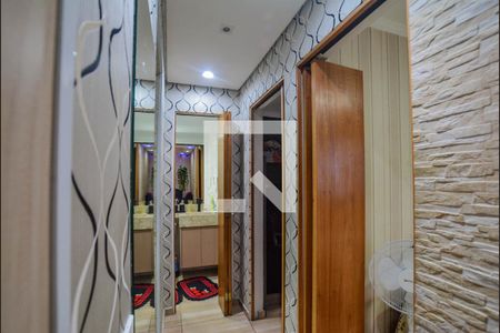 Corredor de apartamento para alugar com 2 quartos, 50m² em Vila Aquilino, Santo André