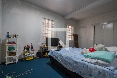 Casa à venda com 3 quartos, 250m² em Vila Monumento, São Paulo