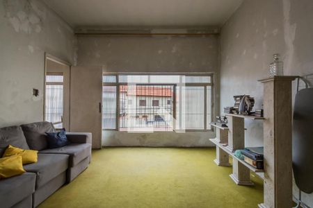 Casa à venda com 3 quartos, 250m² em Vila Monumento, São Paulo