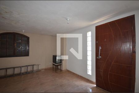Sala de casa para alugar com 3 quartos, 210m² em Guaratiba, Rio de Janeiro