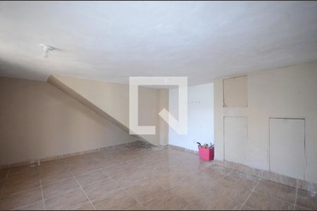 Sala de casa para alugar com 3 quartos, 210m² em Guaratiba, Rio de Janeiro