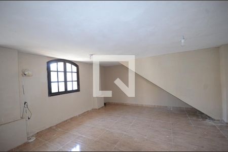 Sala de casa para alugar com 3 quartos, 210m² em Guaratiba, Rio de Janeiro