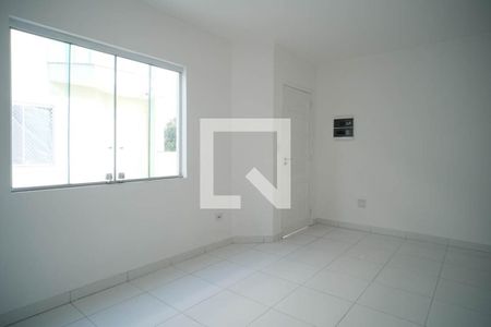 Sala de casa de condomínio para alugar com 3 quartos, 130m² em Vila Guilhermina, São Paulo