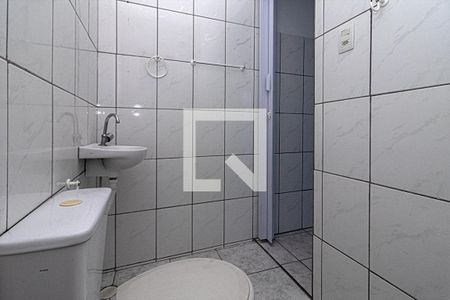 Banheiro de casa para alugar com 1 quarto, 45m² em Sacoma, São Paulo