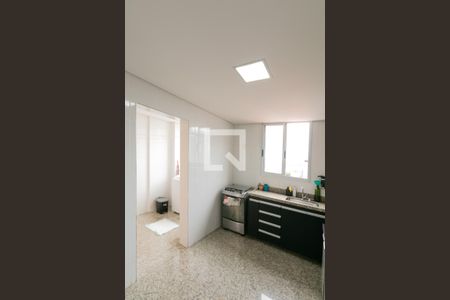 Cozinha de apartamento à venda com 4 quartos, 98m² em Santa Rosa, Belo Horizonte