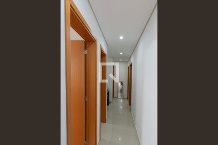 Corredor de apartamento à venda com 4 quartos, 98m² em Santa Rosa, Belo Horizonte