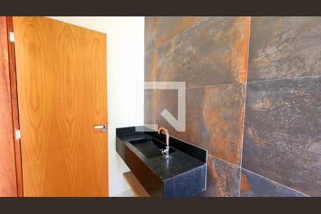 Lavabo de casa de condomínio à venda com 3 quartos, 250m² em Jardim Ermida I, Jundiaí