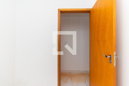 Quarto 2 de apartamento para alugar com 2 quartos, 35m² em Vila Campanela, São Paulo