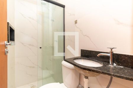 Banheiro de apartamento para alugar com 2 quartos, 35m² em Vila Campanela, São Paulo