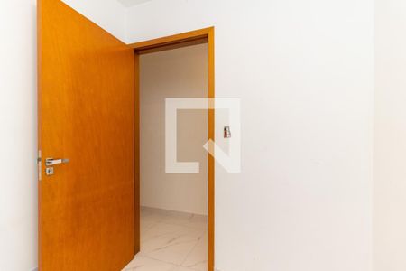 Quarto 2 de apartamento para alugar com 2 quartos, 35m² em Vila Campanela, São Paulo