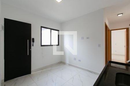 Sala / Cozinha de apartamento para alugar com 2 quartos, 38m² em Vila Campanela, São Paulo
