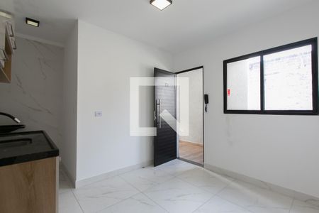 Sala / Cozinha de apartamento para alugar com 2 quartos, 38m² em Vila Campanela, São Paulo