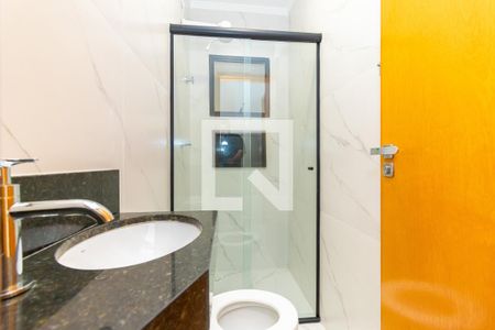 Banheiro de apartamento para alugar com 1 quarto, 40m² em Vila Campanela, São Paulo