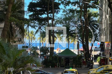 Sala de apartamento à venda com 2 quartos, 140m² em Leme, Rio de Janeiro