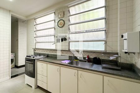 Cozinha de apartamento à venda com 2 quartos, 140m² em Leme, Rio de Janeiro