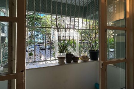 Sala de apartamento à venda com 2 quartos, 140m² em Leme, Rio de Janeiro