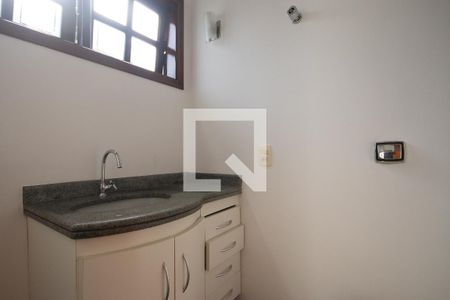 Lavabo de casa para alugar com 3 quartos, 220m² em Vila Nova Mazzei, São Paulo