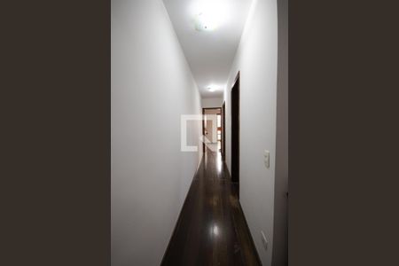 Corredor para os Quartos de casa para alugar com 3 quartos, 220m² em Vila Nova Mazzei, São Paulo